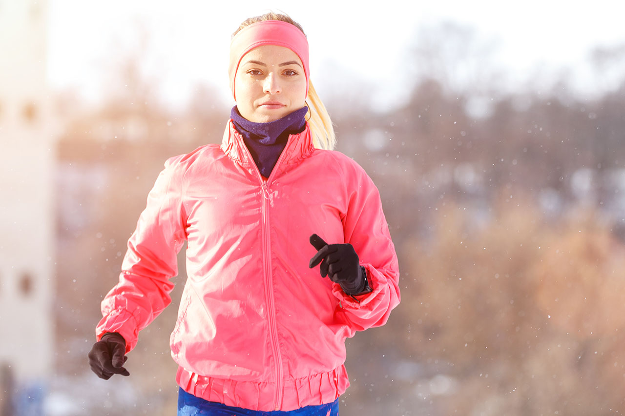 Ropa recomendada para hacer deporte al aire libre en invierno